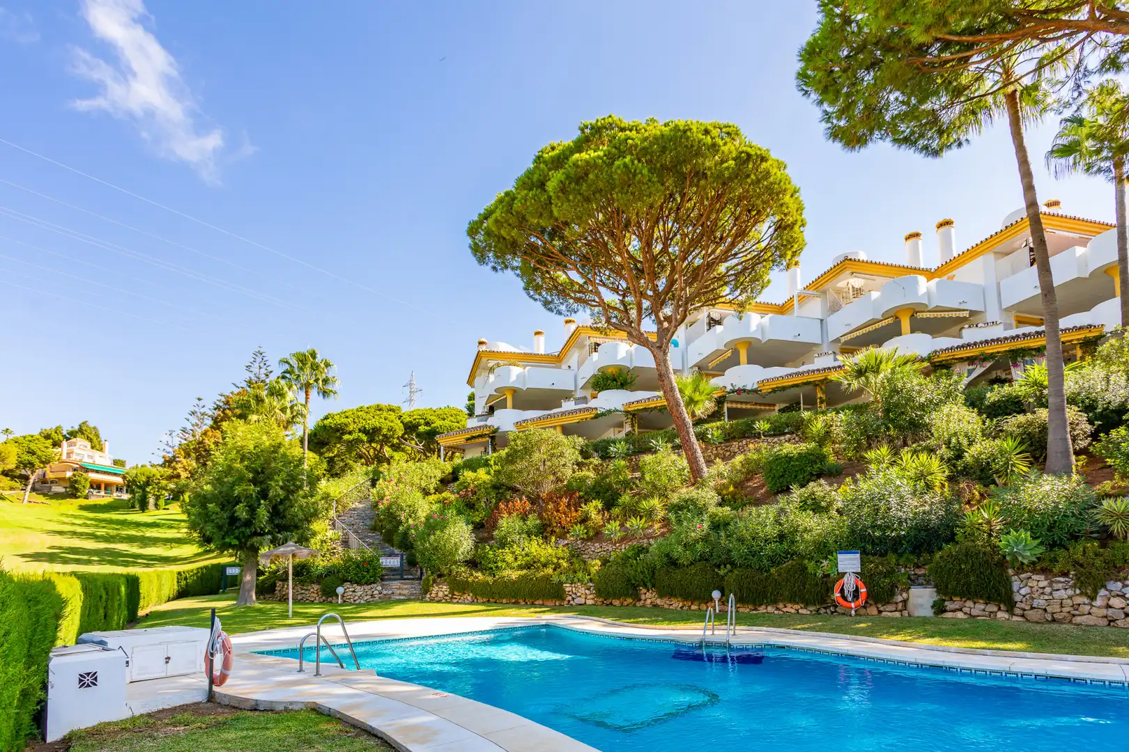 Jardí de Planta baixa en venda en Mijas amb Aire condicionat, Terrassa i Piscina