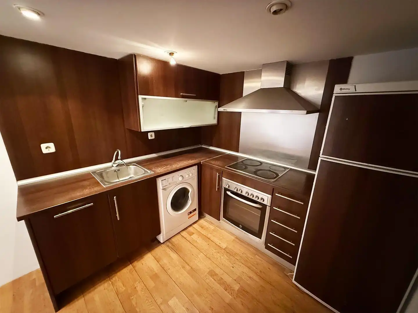 Küche von Büro zum Verkauf in Madrid