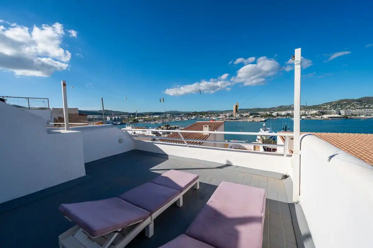 Duplex with terrace for sale in Carrer Alt, imagen 6