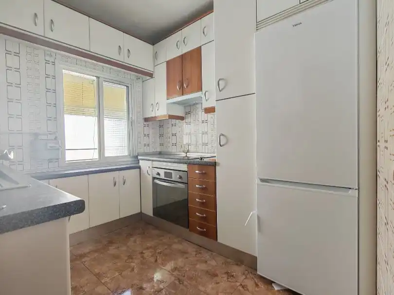 Kitchen of Flat for rent in Talavera de la Reina  with Air Conditioner and Balcony