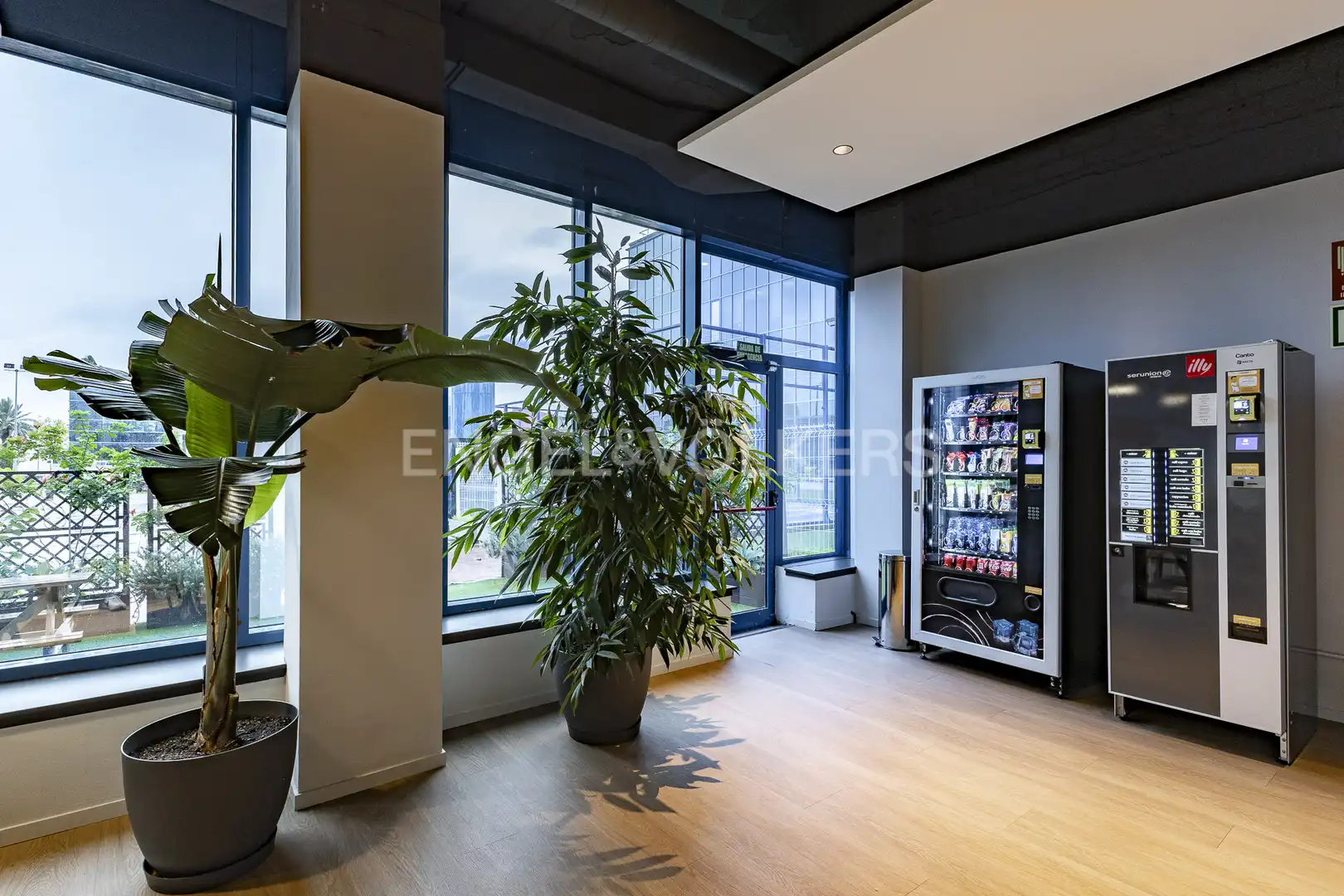 Office space with lift to rent in Zona Industrial, imagen 24