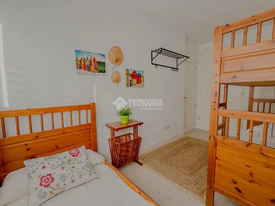 Habitación de Piso en venta en Rota con Aire acondicionado, Calefacción y Jardín privado