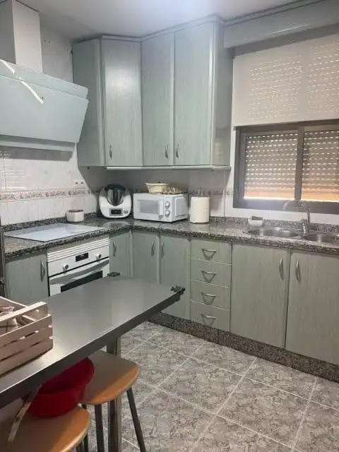 Cocina de Piso de alquiler en Posadas con Aire acondicionado, Terraza y Trastero