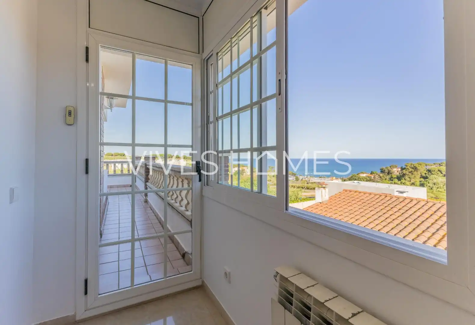 Balcony of Houses for sale in Arenys de Mar  with Air Conditioner, Heating and Private garden