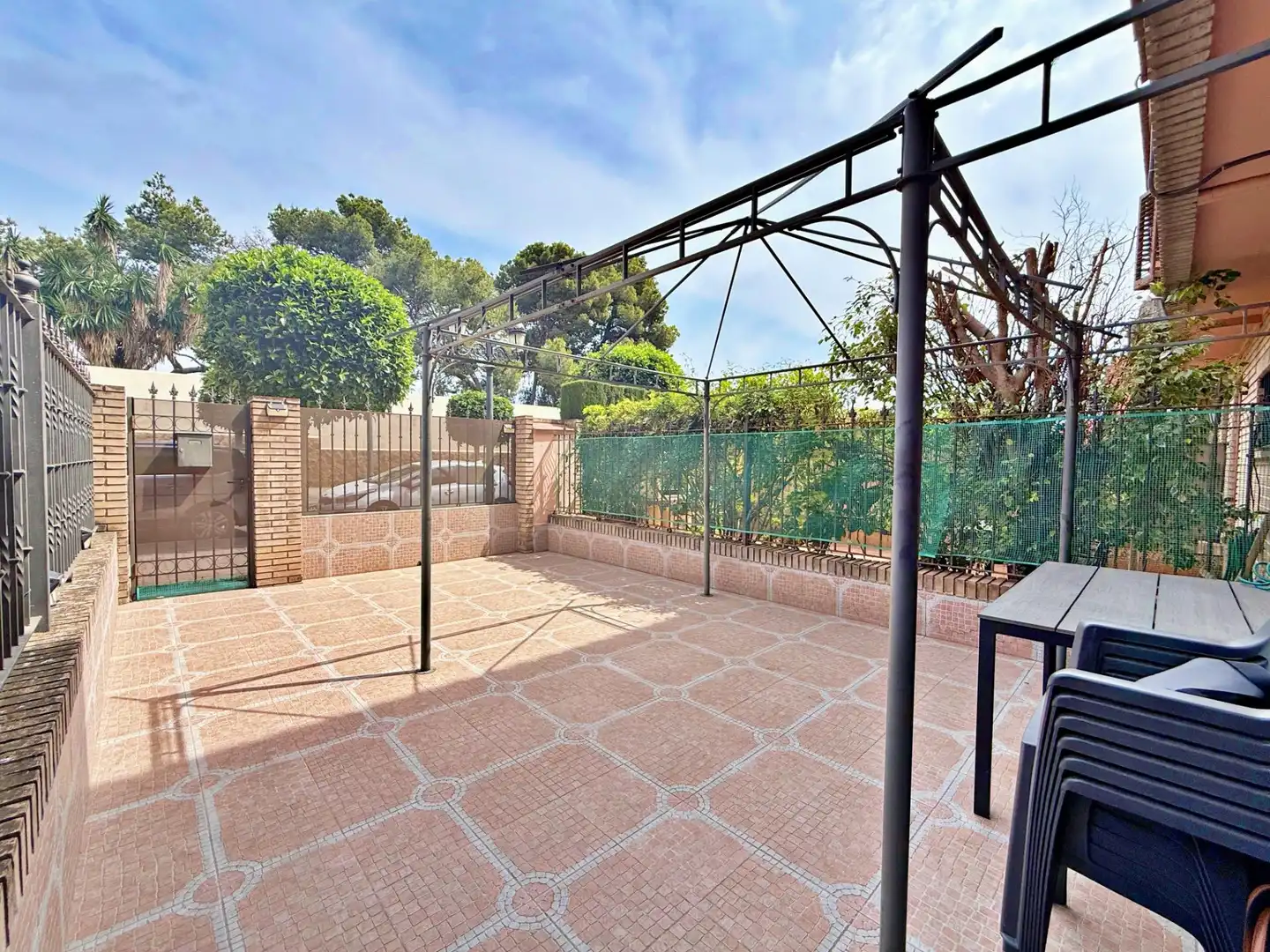 Terraza de Casa adosada en venta en Paterna con Aire acondicionado, Jardín privado y Trastero
