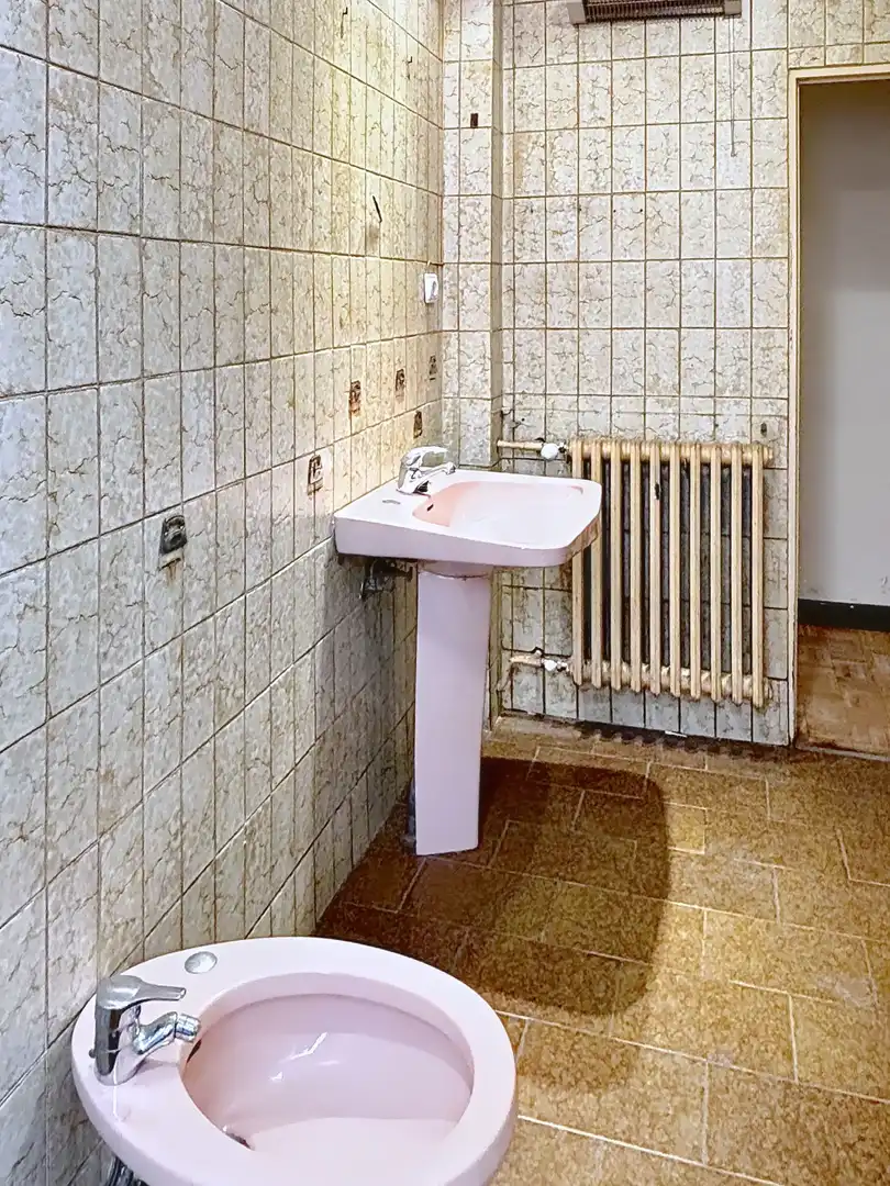 Bathroom of Flat for sale in León Capital   with Heating and Terrace