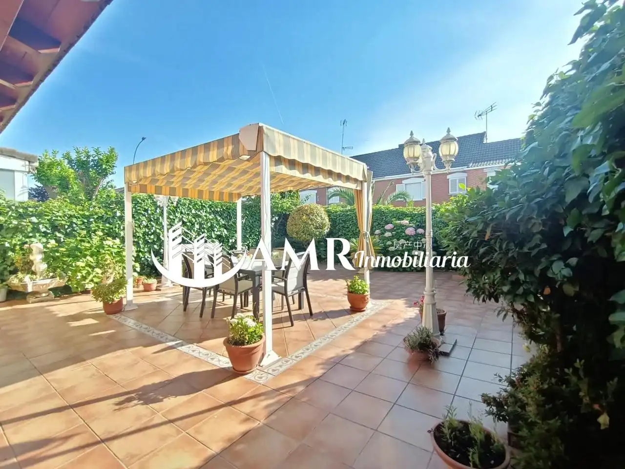 Terraza de Casa adosada en venta en Parla con Aire acondicionado, Calefacción y Jardín privado