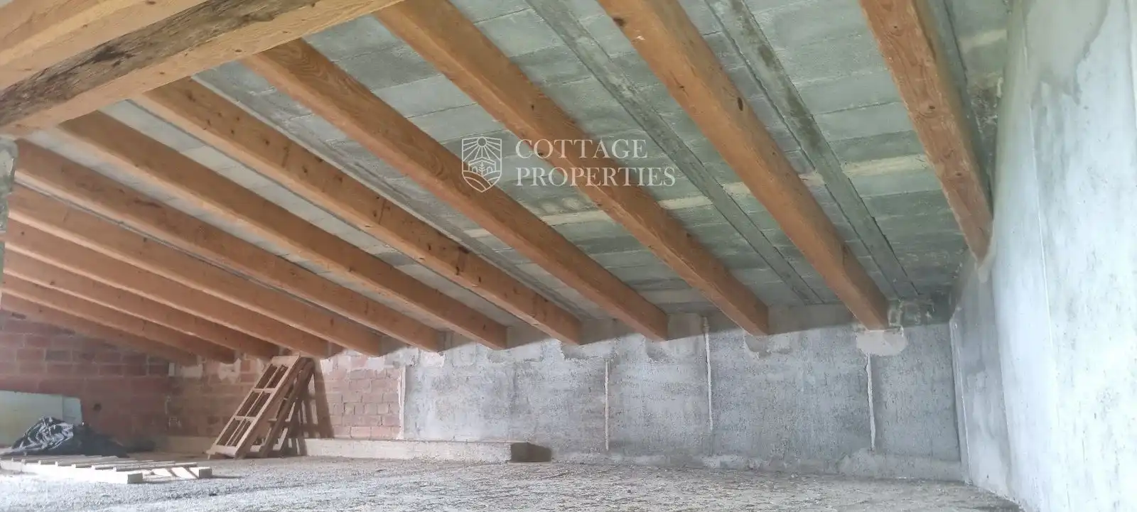 Finca rústica en venda en Montagut i Oix
