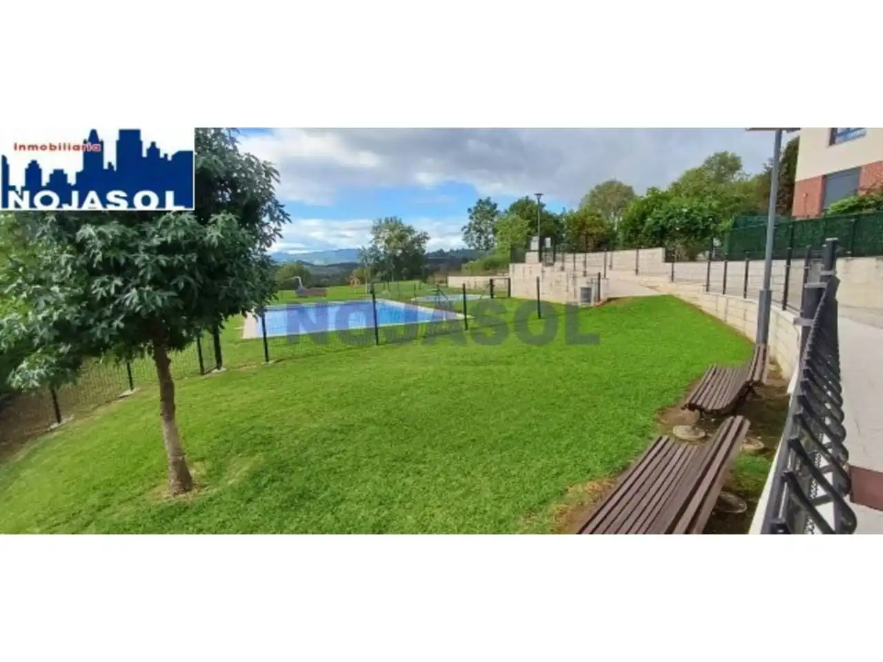 Piscina de Apartamento de alquiler en Meruelo con Parquet, Terraza y Amueblado