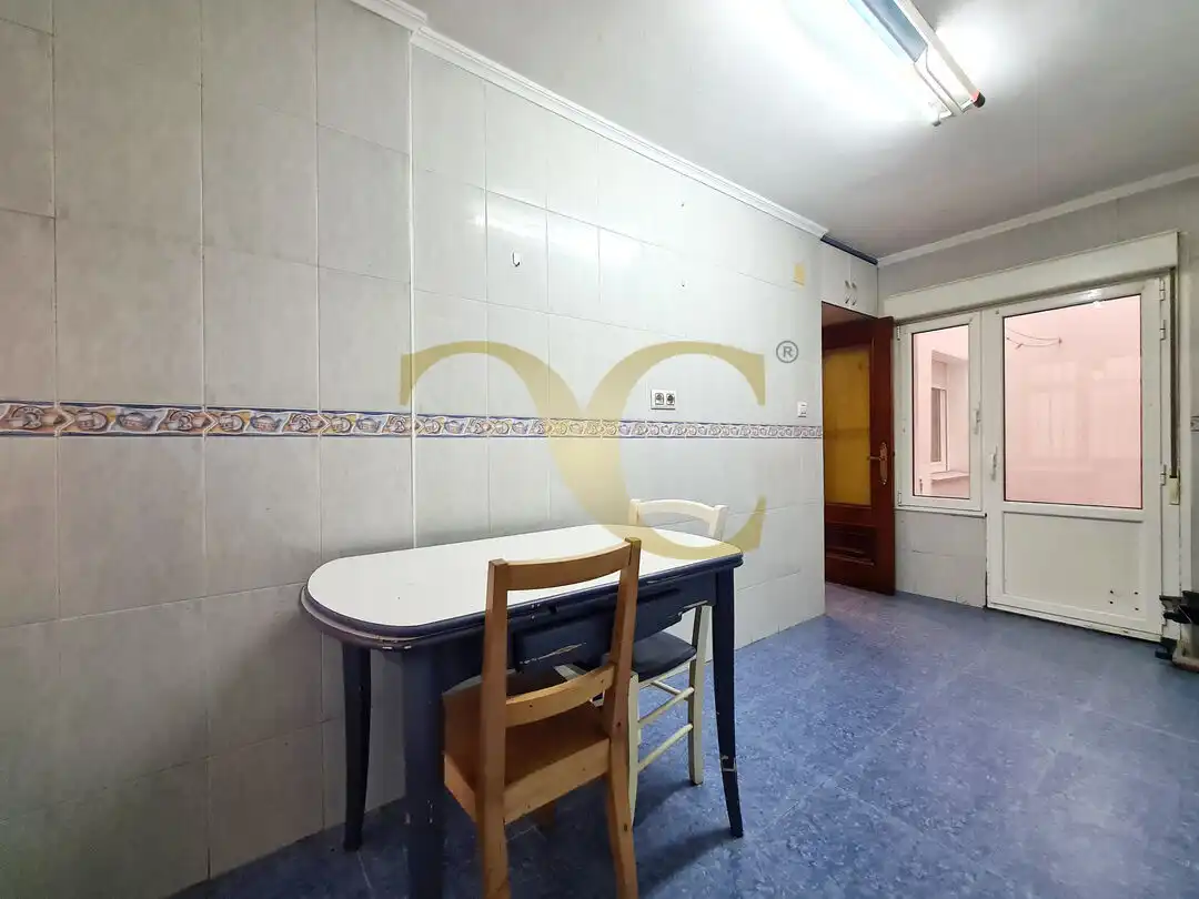 Pis en venda a Calle Aureliano San Román, Milán - Pumarín