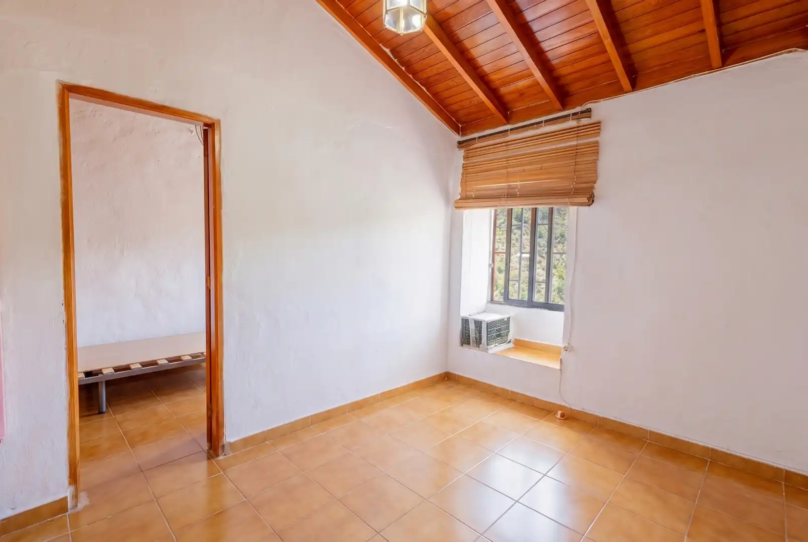 Casa adosada en venta en Vallehermoso con Terraza, Amueblado y Horno