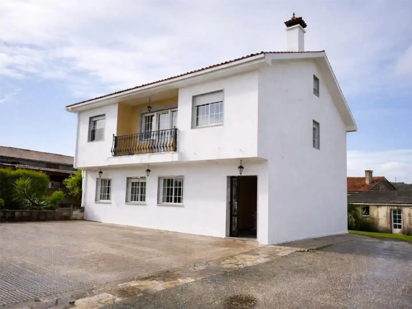 Exterior view of Flat for sale in Boqueixón  with Private garden, Storage room and Furnished
