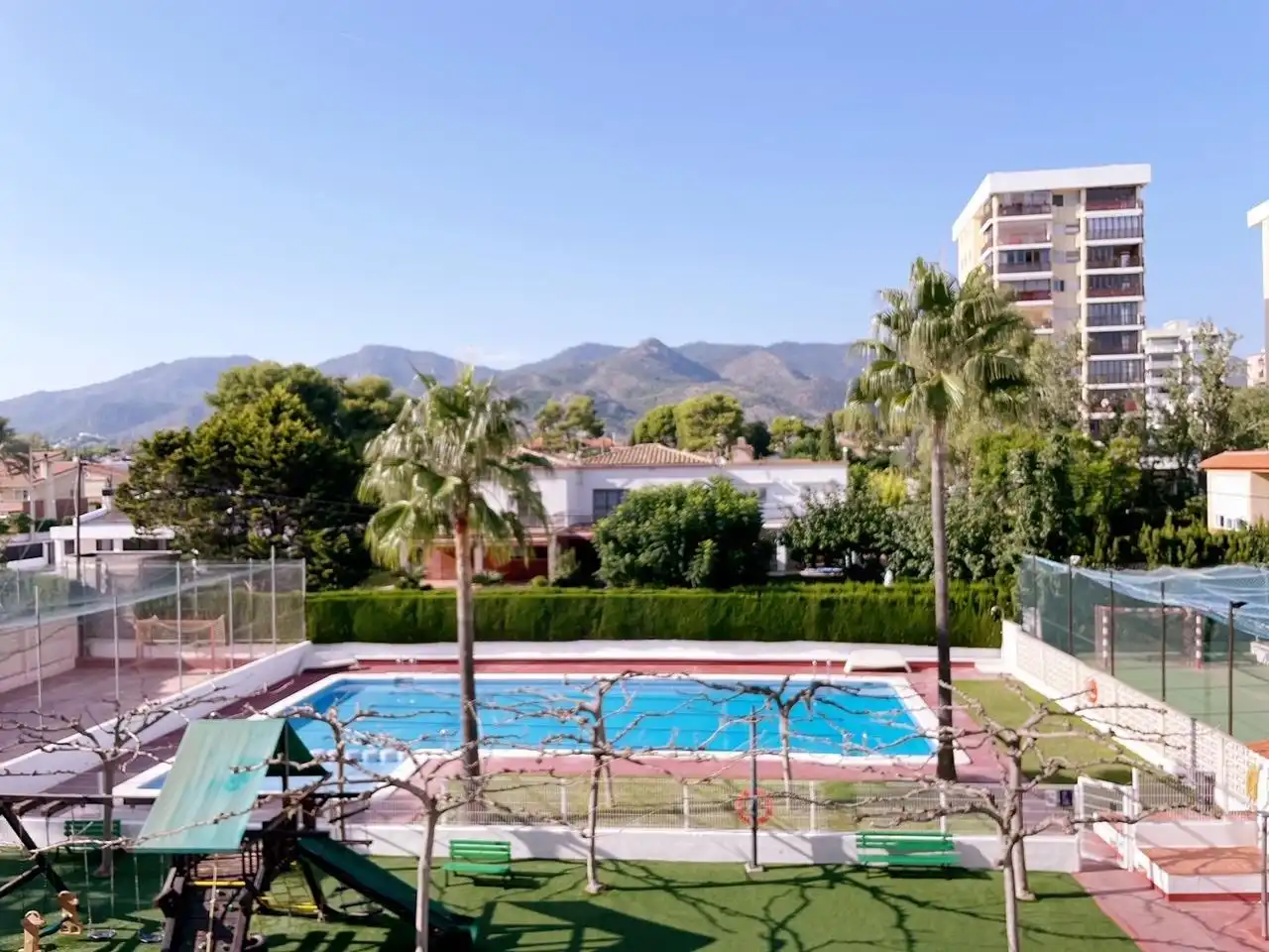 Apartment with pool to rent in Heliópolis