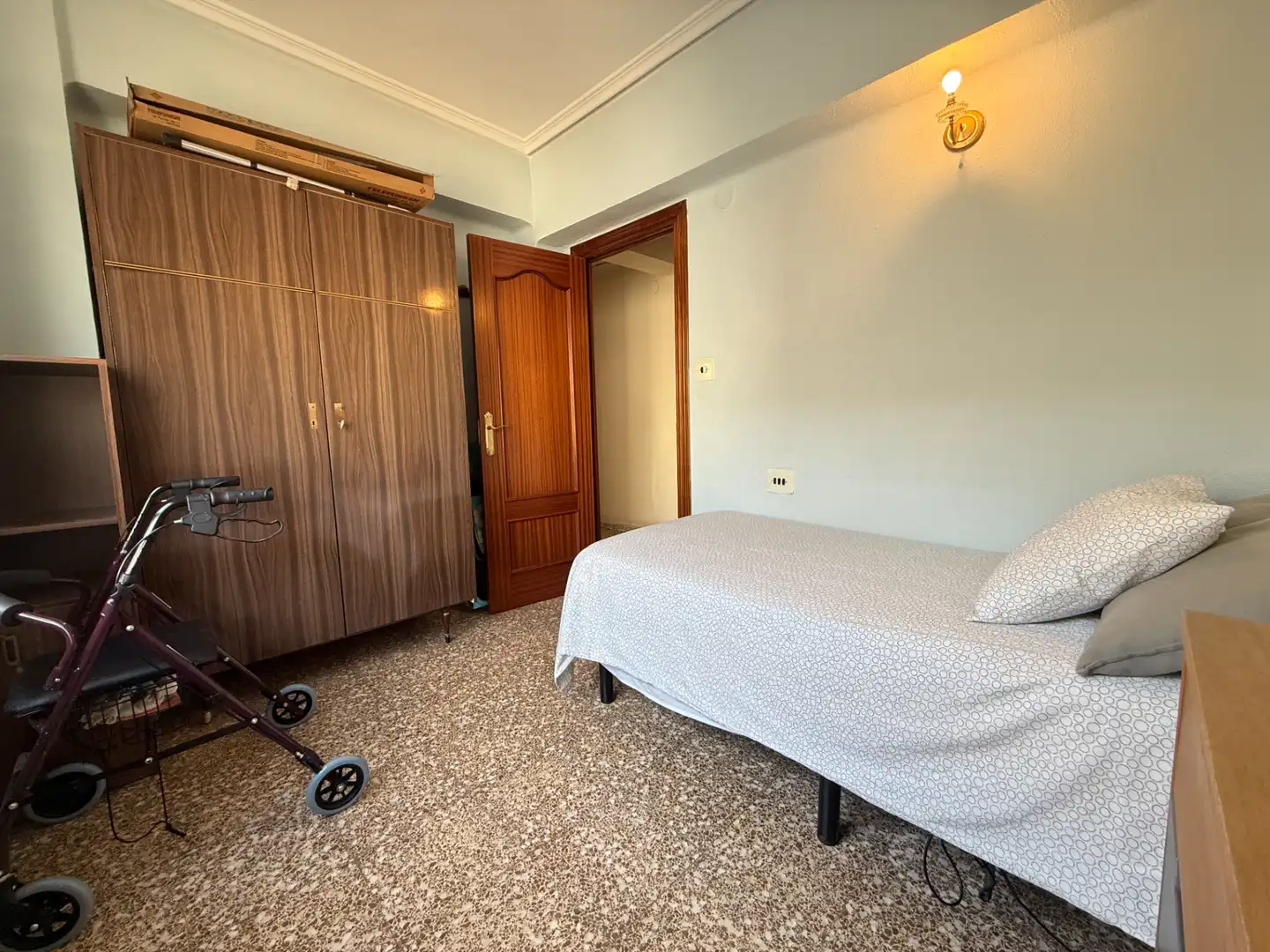 Habitación de Piso en venta en Castellón de la Plana / Castelló de la Plana con Balcón