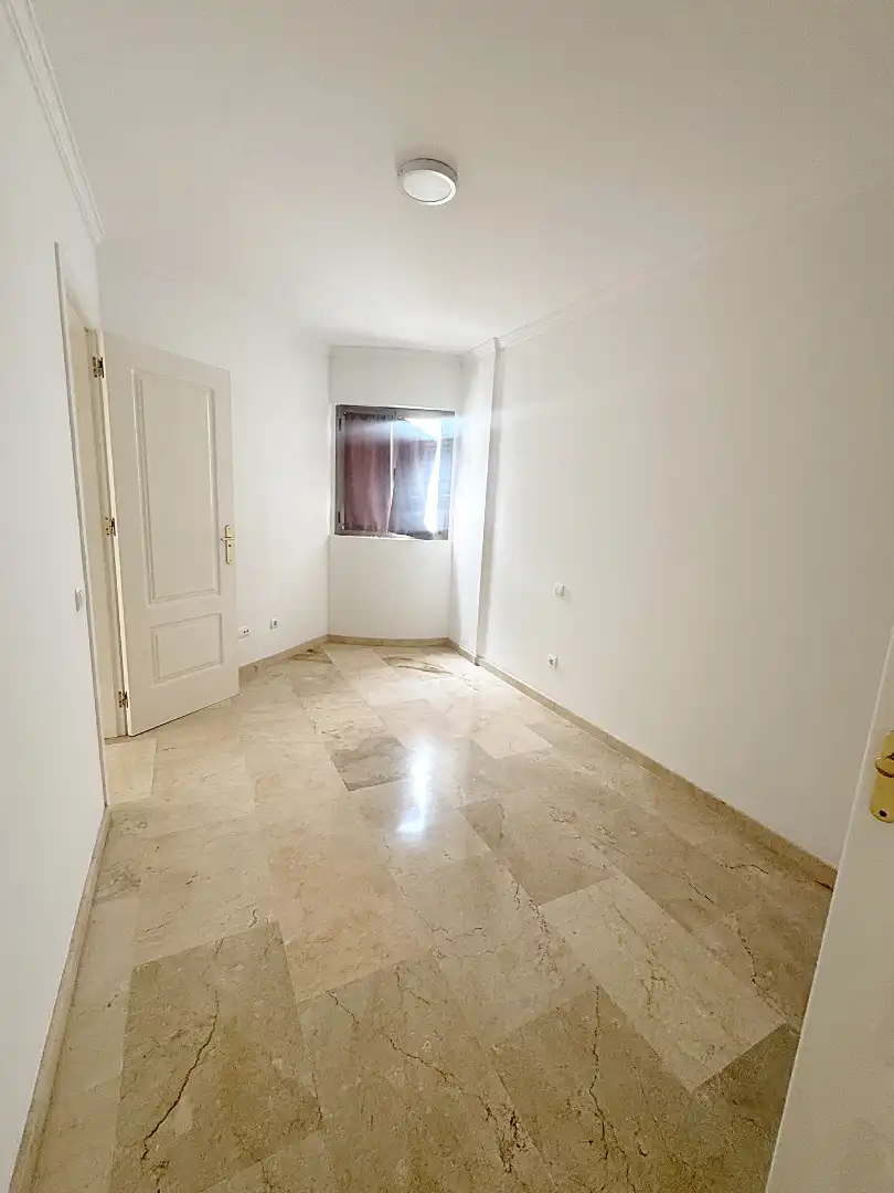 Habitación de Piso de alquiler en Las Palmas de Gran Canaria con Trastero, Horno y Lavadora