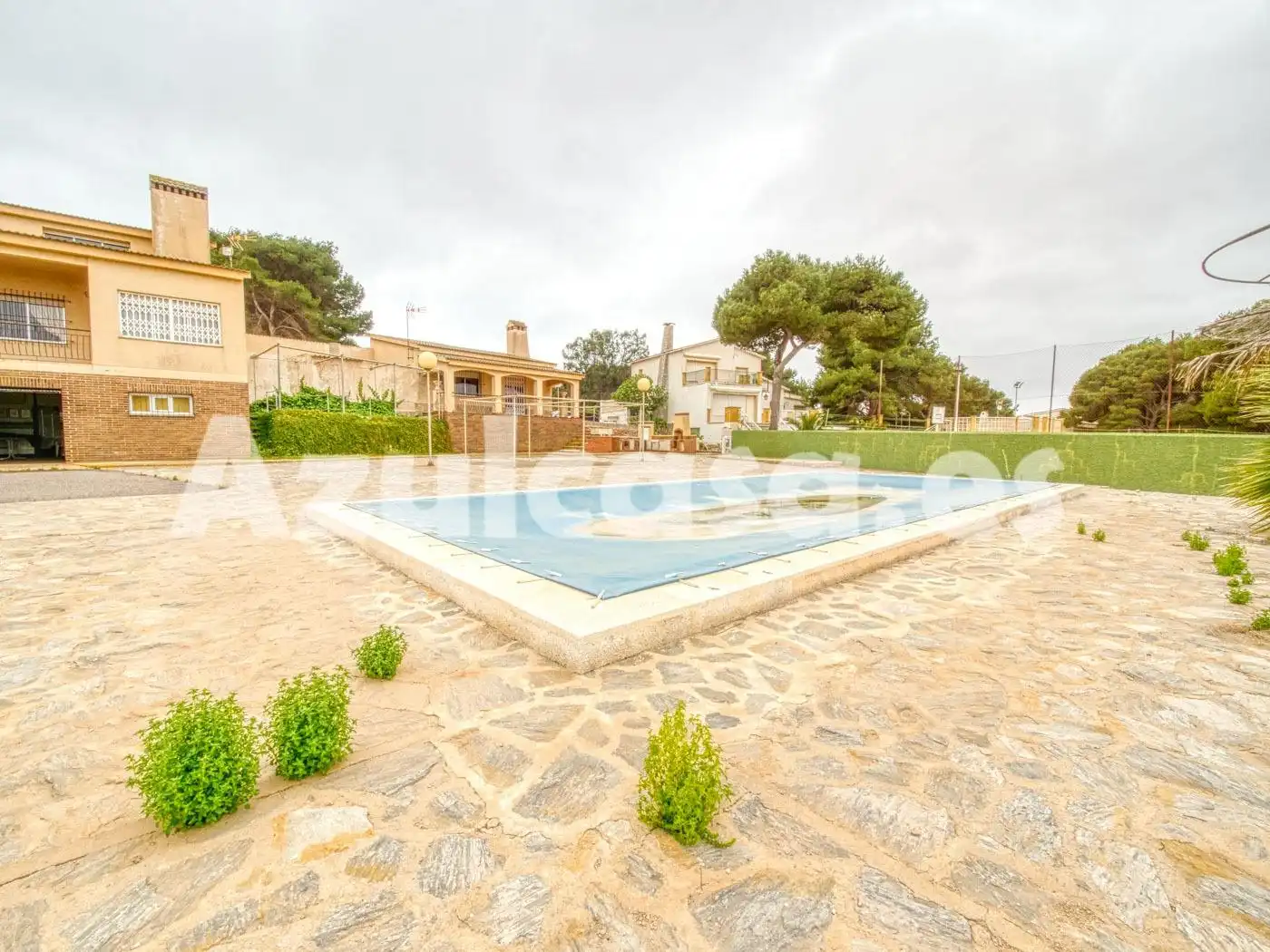 Vista exterior de Casa o xalet en venda en Cartagena amb Jardí privat, Terrassa i Traster