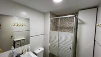 Bathroom of Flat for sale in Dos Hermanas