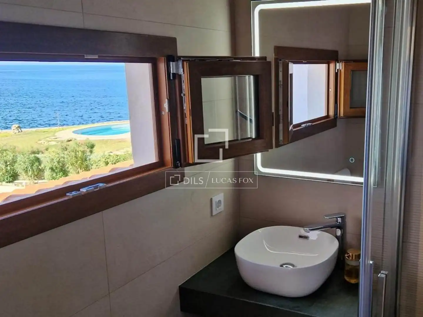Baño de Casa o chalet de alquiler en Lloret de Mar con Aire acondicionado, Calefacción y Jardín privado