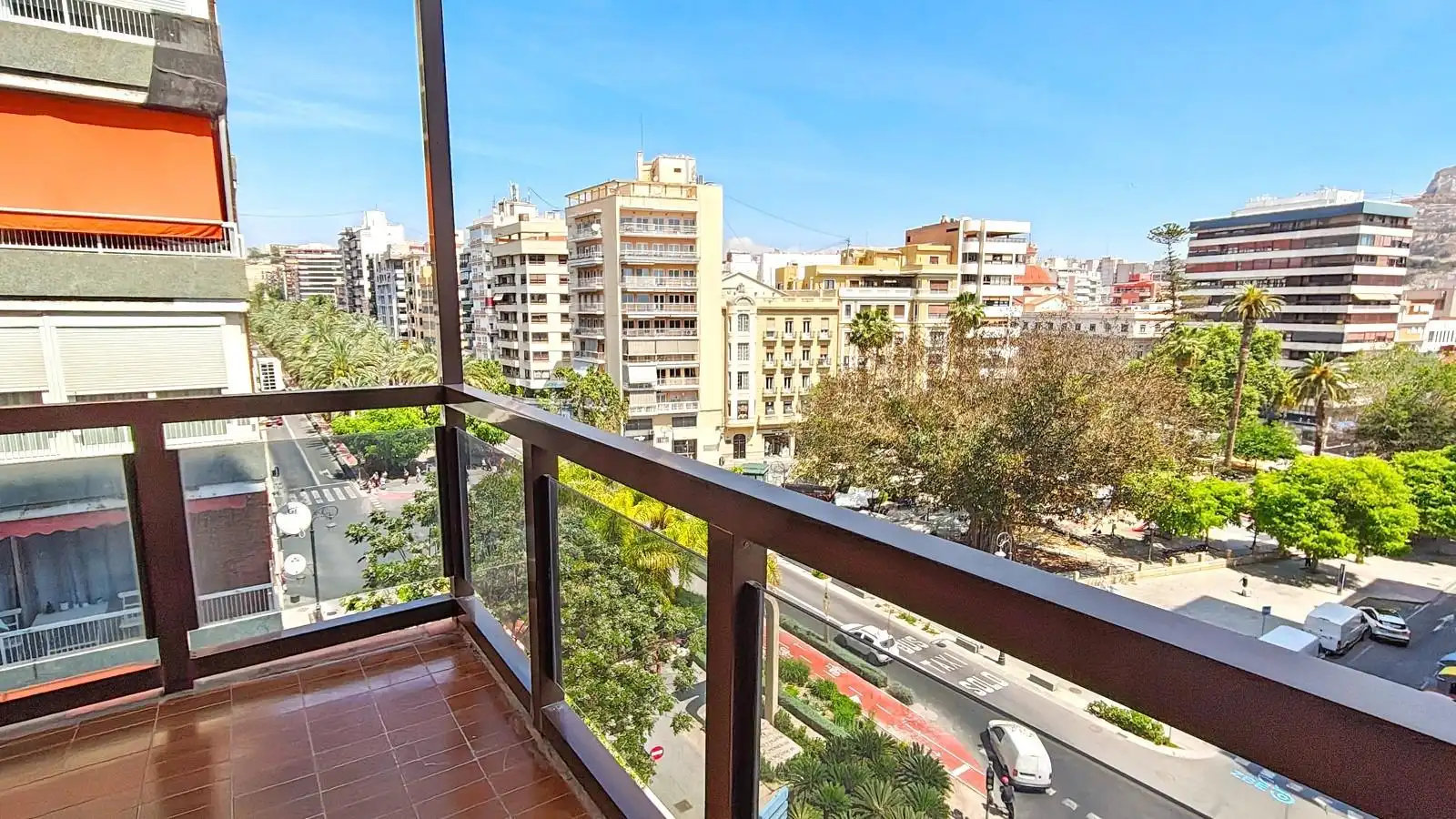 Vista exterior de Pis en venda en Alicante / Alacant