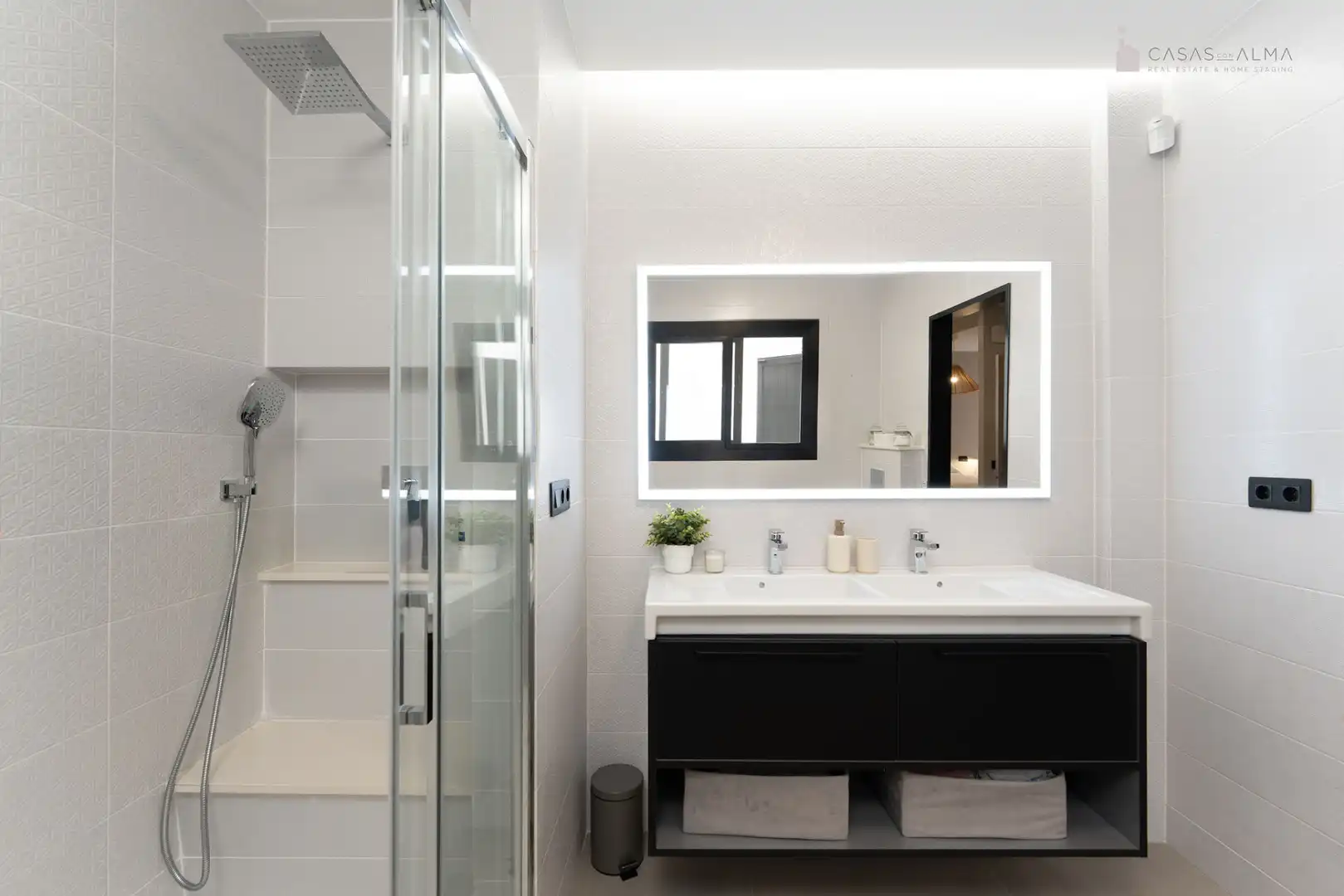 Badezimmer von Einfamilien-Reihenhaus zum Verkauf in Las Palmas de Gran Canaria mit Klimaanlage, Terrasse und Abstellraum