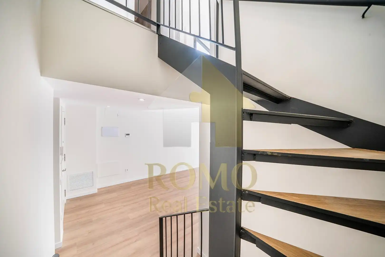 Dúplex amb ascensor en venda a Santa Perpètua de Mogoda, imagen 29