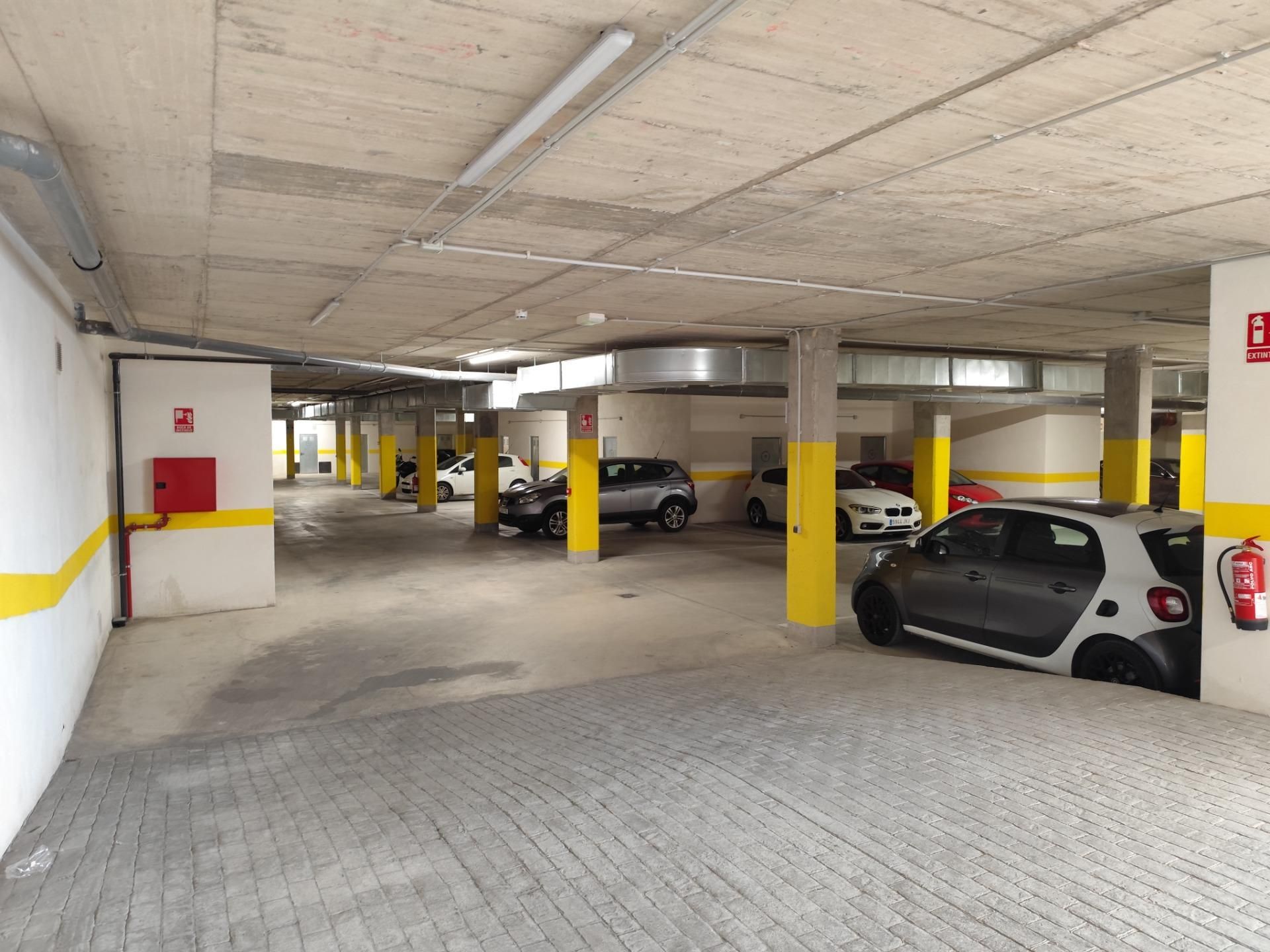 Garatge de lloguer a Carrer MORERES, La Punta, Quatre Carreres