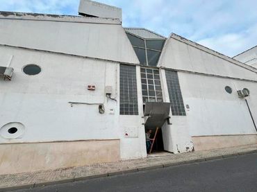 Nave industrial en venta en CORDEL DE TOMARES 4