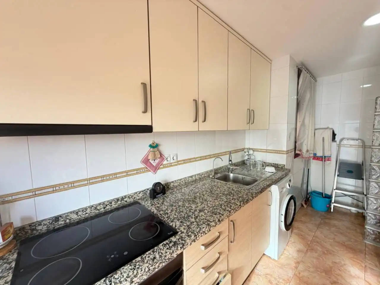 Küche von Wohnung zum Verkauf in Ribesalbes mit Terrasse, Abstellraum und Möbliert