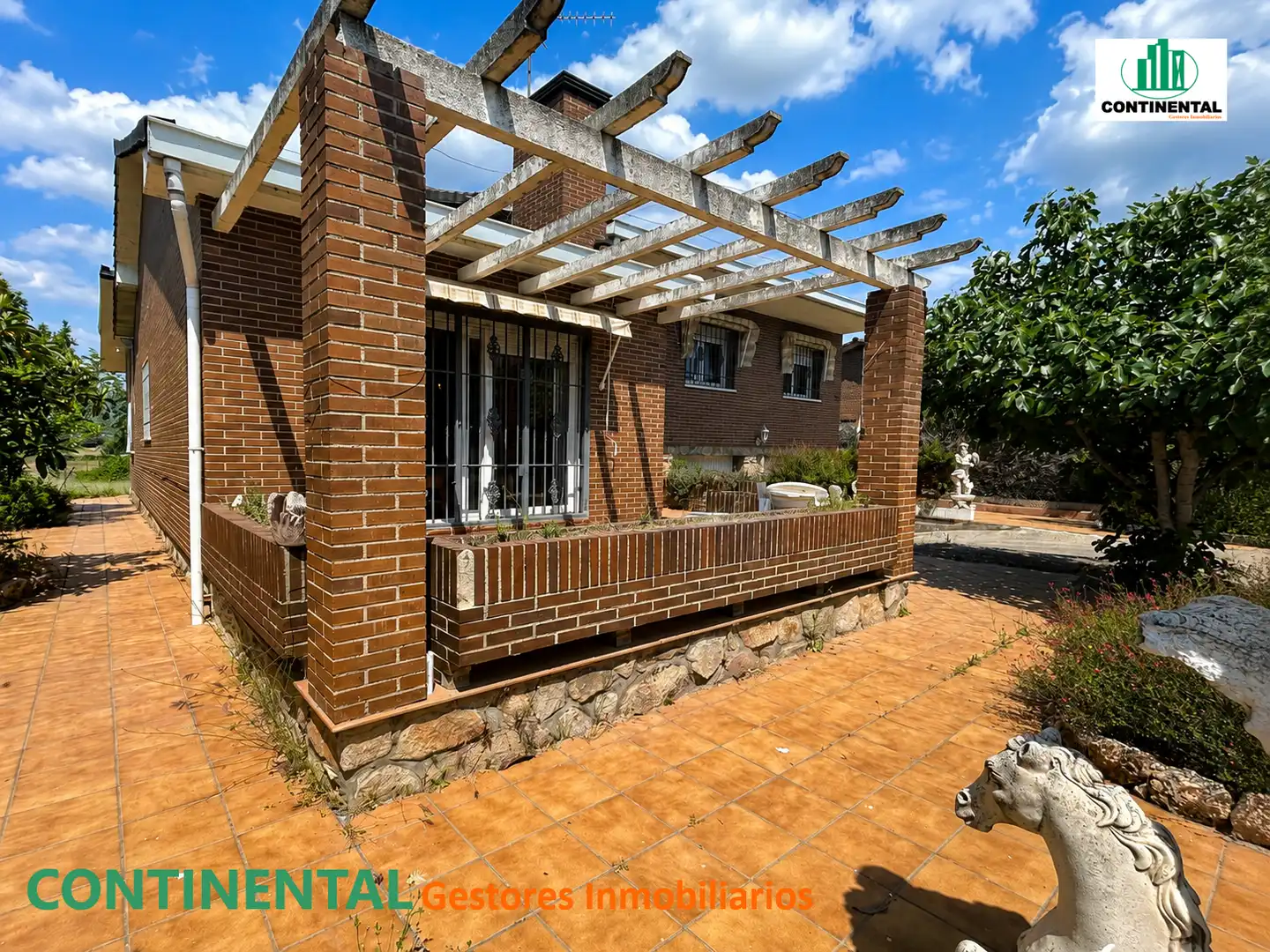 Terrassa de Casa o xalet en venda en Galapagar amb Calefacció, Jardí privat i Terrassa