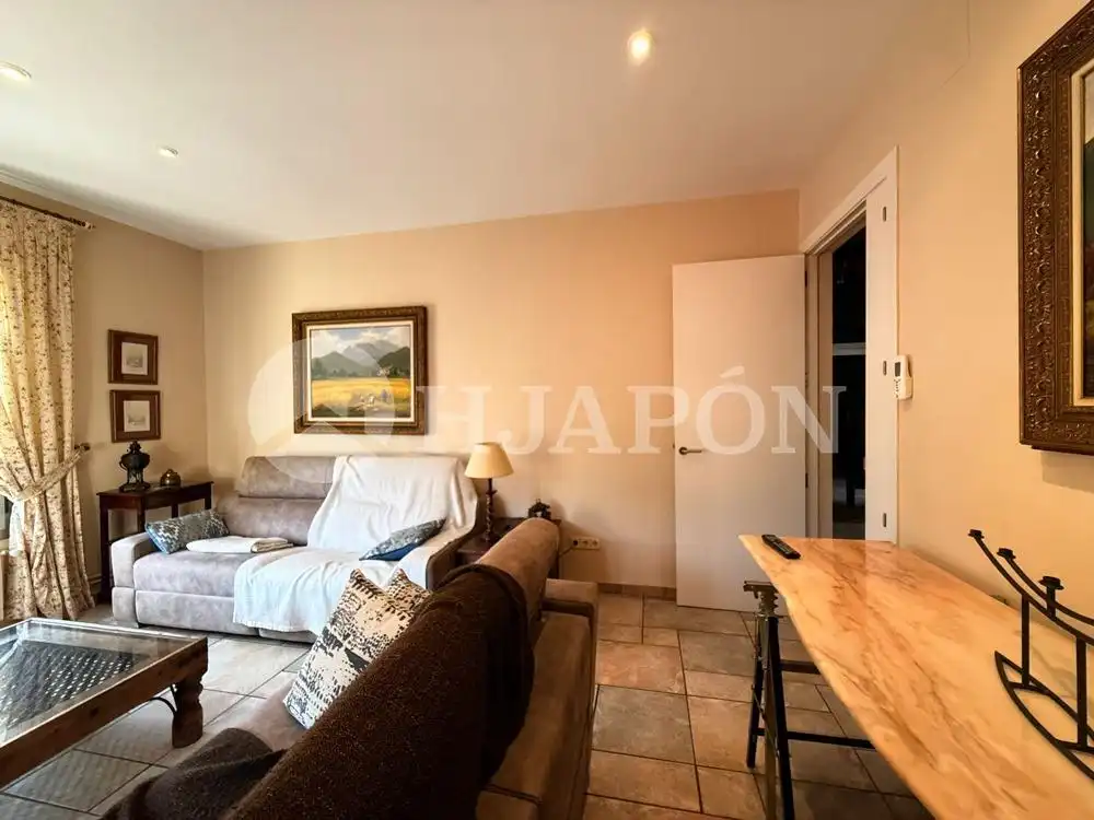 Sala d'estar de Casa o xalet en venda en Teià amb Calefacció, Jardí privat i Terrassa
