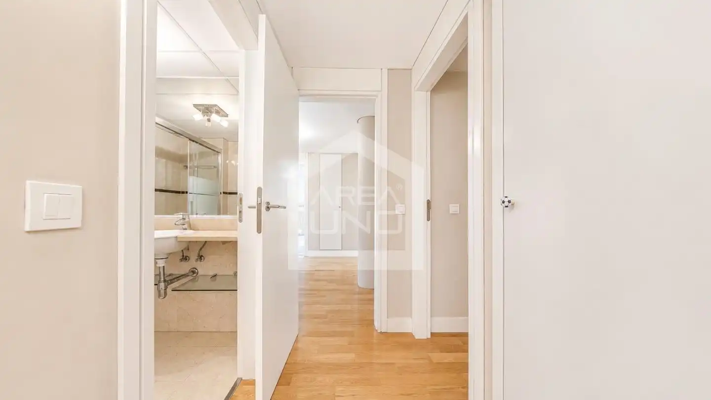 Piso en venta en Madrid con Aire acondicionado, Calefacción y Trastero