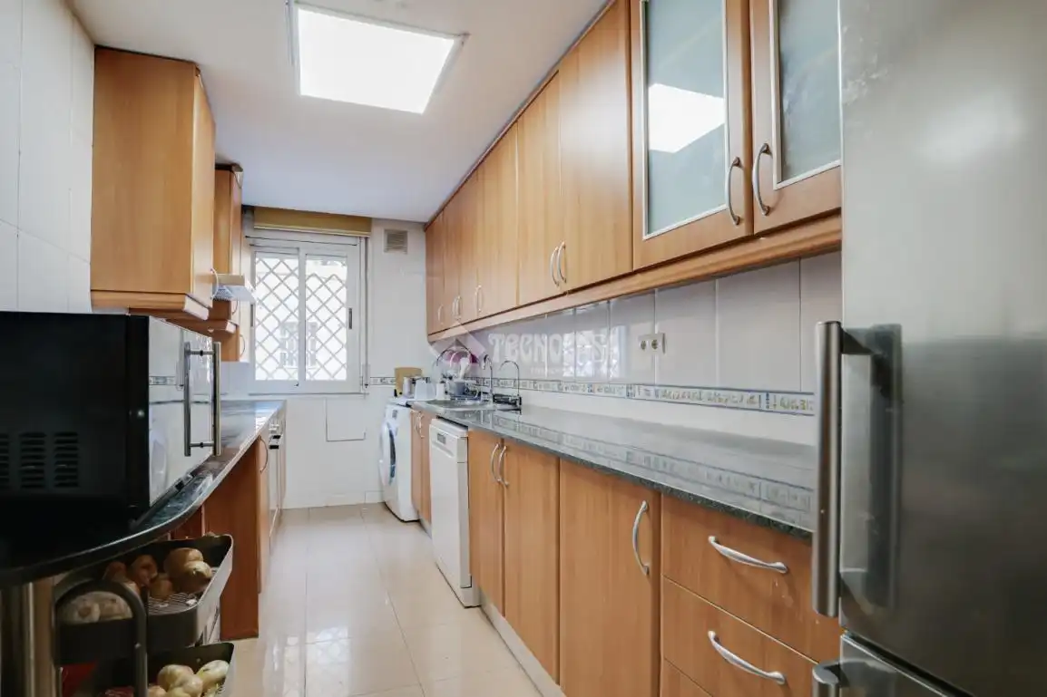 Cuina de Pis en venda en Terrassa amb Aire condicionat i Calefacció