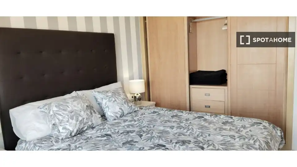 Room in La Caleta