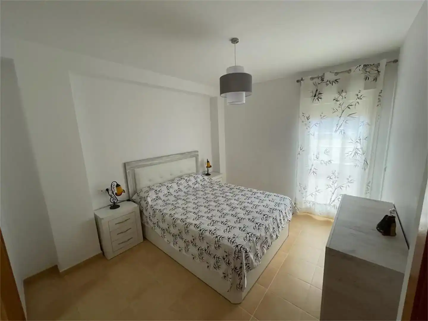 Schlafzimmer von Dachboden zum Verkauf in El Ejido mit Klimaanlage, Schwimmbad und Balkon