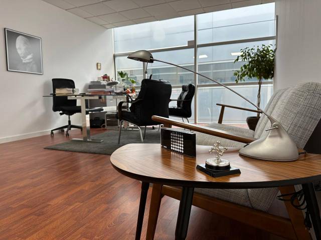 Oficina en Alquiler en Avenida Juan Diego