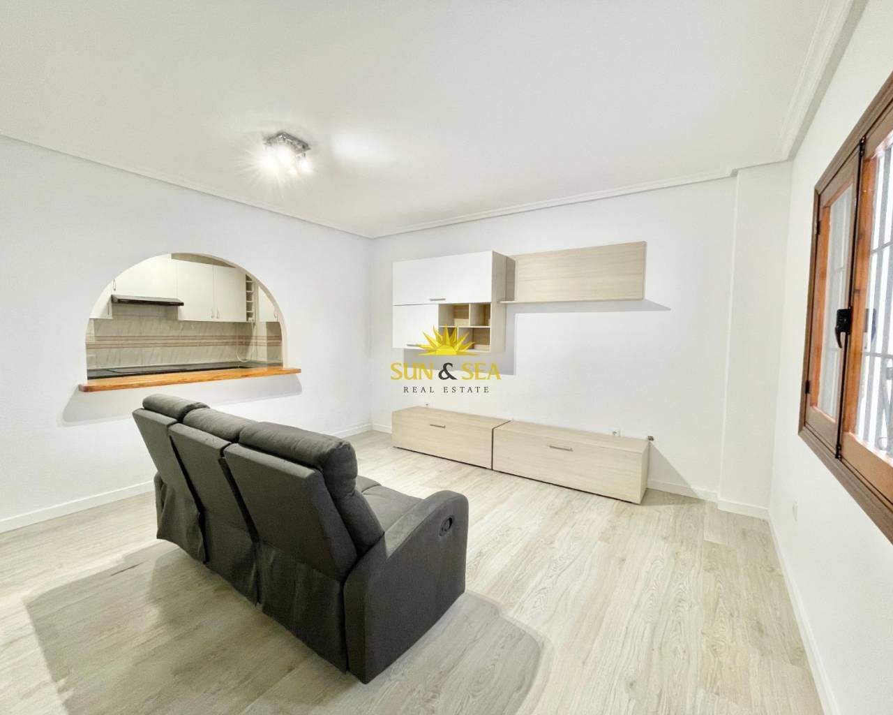 Planta baixa de lloguer a Avenida Habaneras - Curva de Palangre