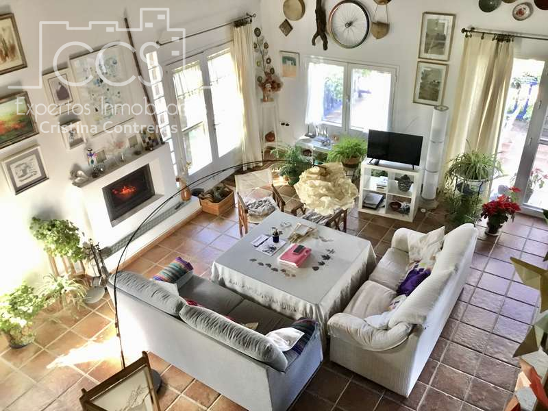 Sala d'estar de Finca rústica en venda en Pilas amb Aire condicionat, Terrassa i Traster