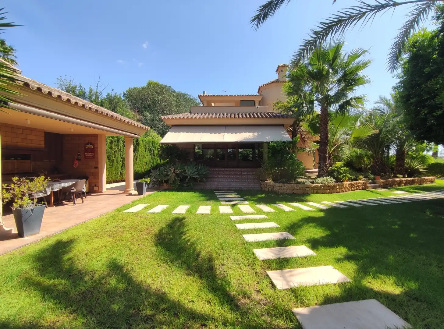 Jardí de Casa o xalet en venda en Elche / Elx amb Aire condicionat, Calefacció i Jardí privat