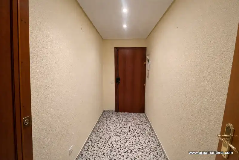 Piso en venta en Valencia con Amueblado, Horno y Lavadora