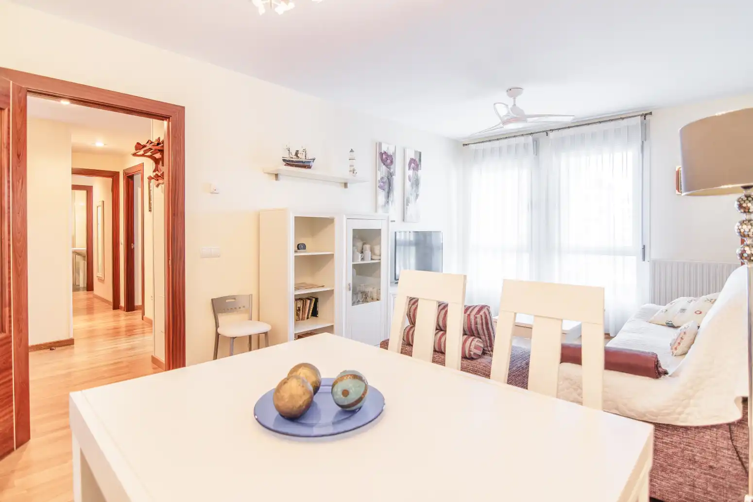 Schlafzimmer von Wohnung zum Verkauf in Gozón mit Heizung, Privatgarten und Abstellraum