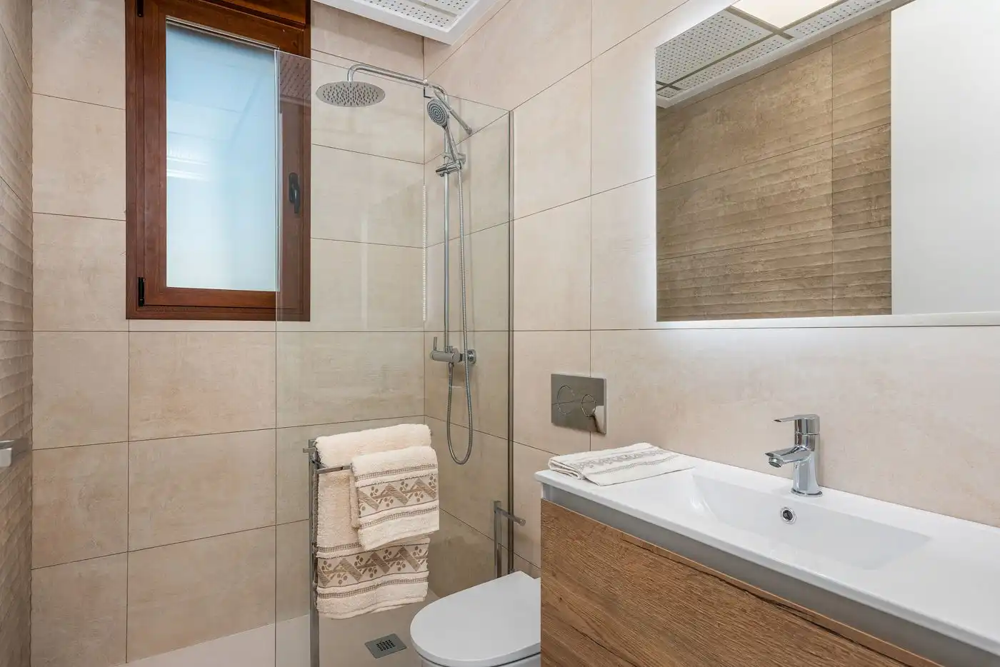 Terraced house with pool for sale in Avenida Ciudad de Castellón 18, imagen 7