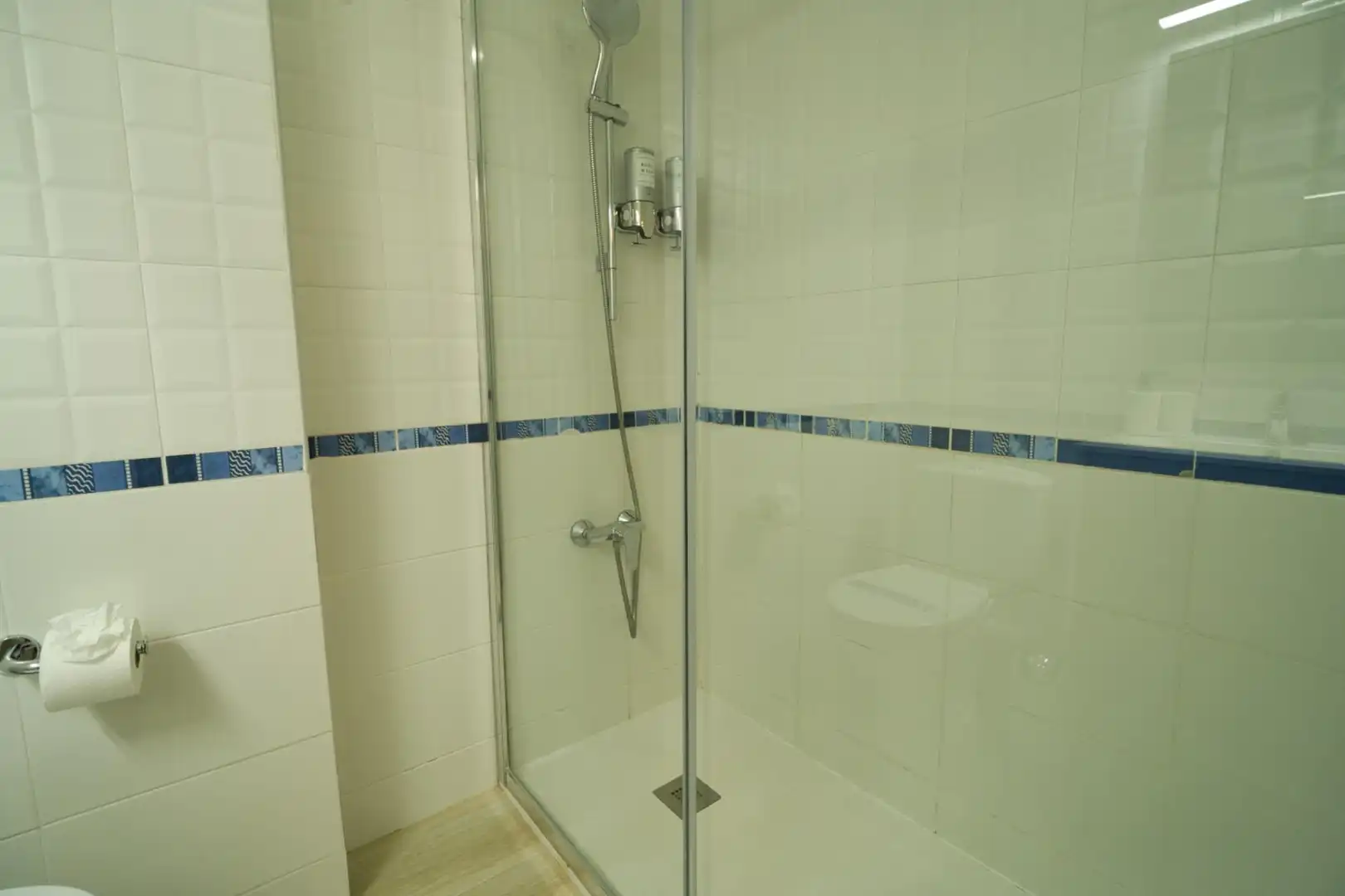Baño de Apartamento en venta en Arona con Terraza, Amueblado y Piscina comunitaria