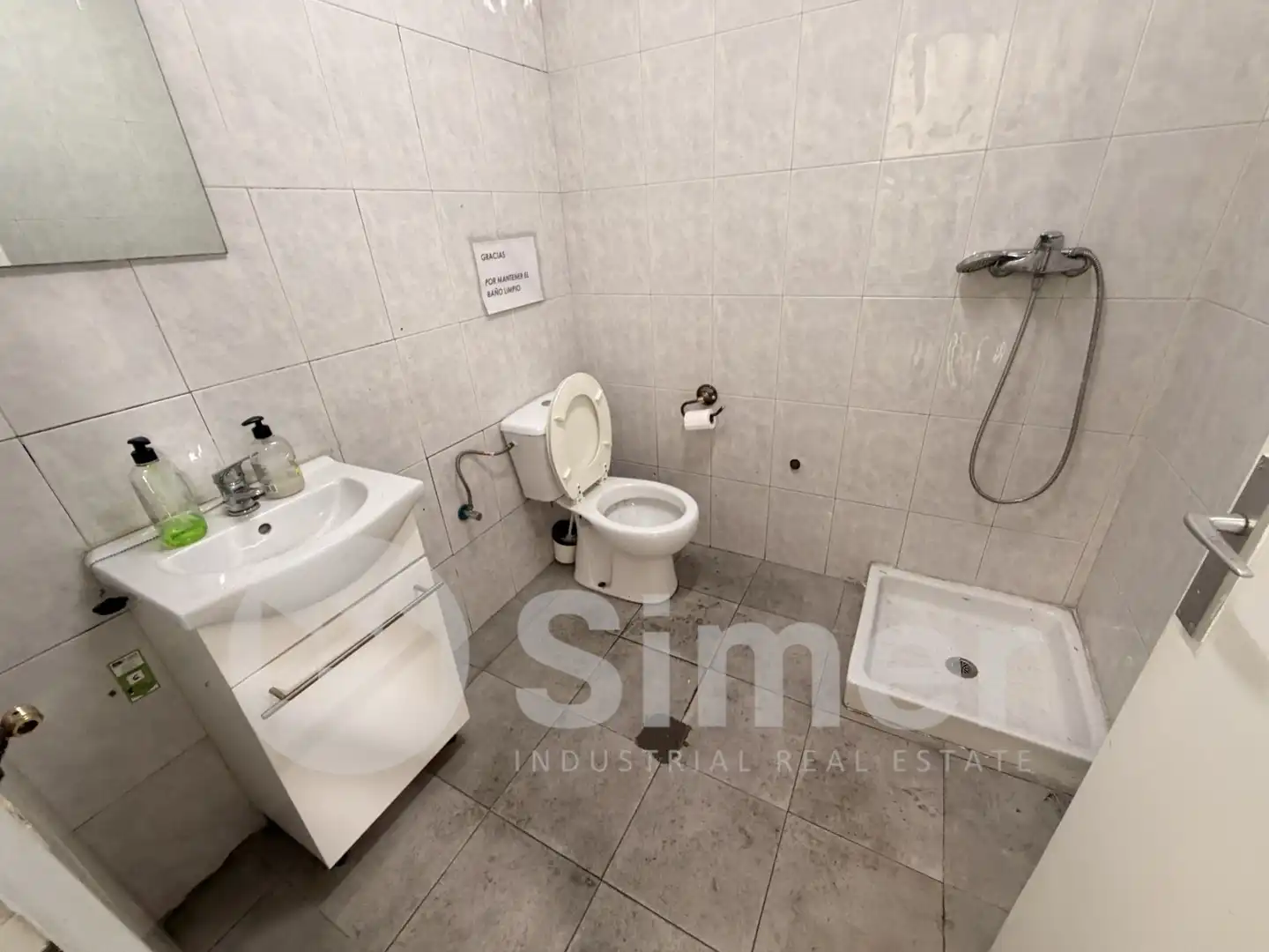 Bathroom of Industrial buildings for rent in Montcada i Reixac