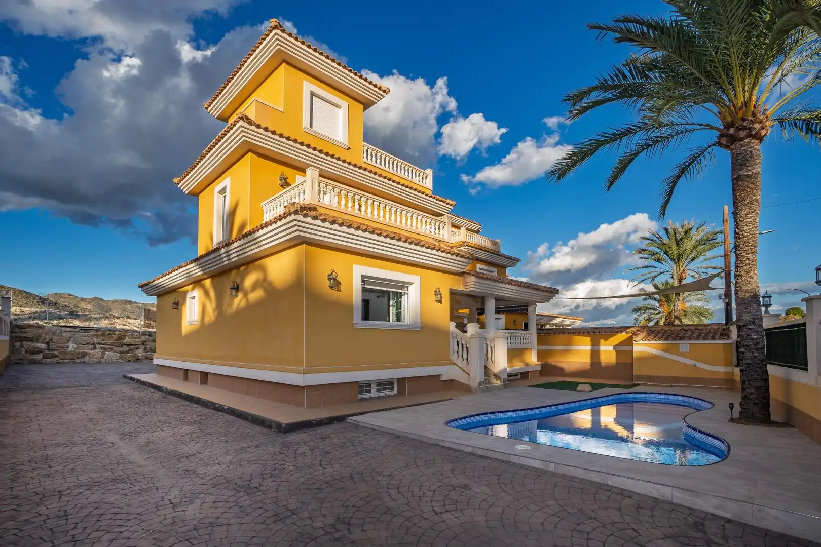 Villa zum Verkauf in Calle ORIOLA, imagen 2