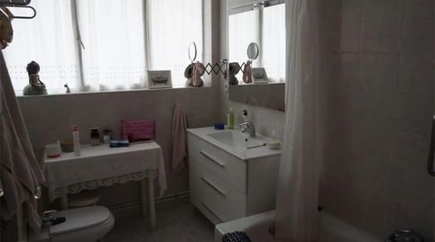 Foto 2 de Piso en venta en Calle José María Pereda, 28, Inmobiliaria - Barreda, Torrelavega