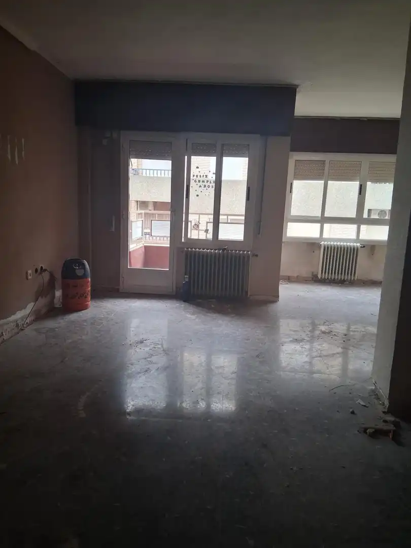Wohnung zum Verkauf in Albacete mit Balkon