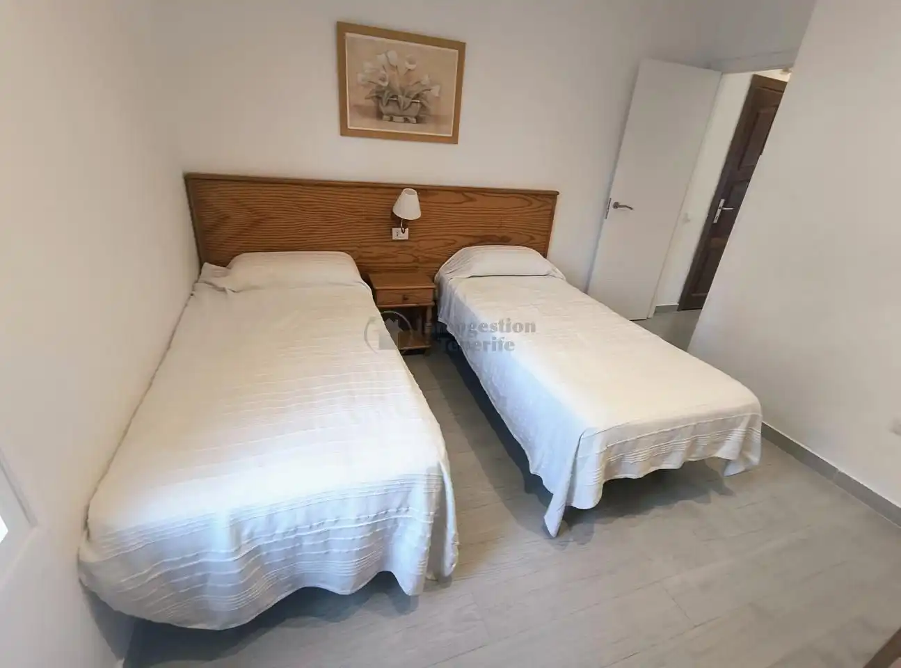 Dormitori de Pis de lloguer en Arona amb Terrassa, Moblat i Internet