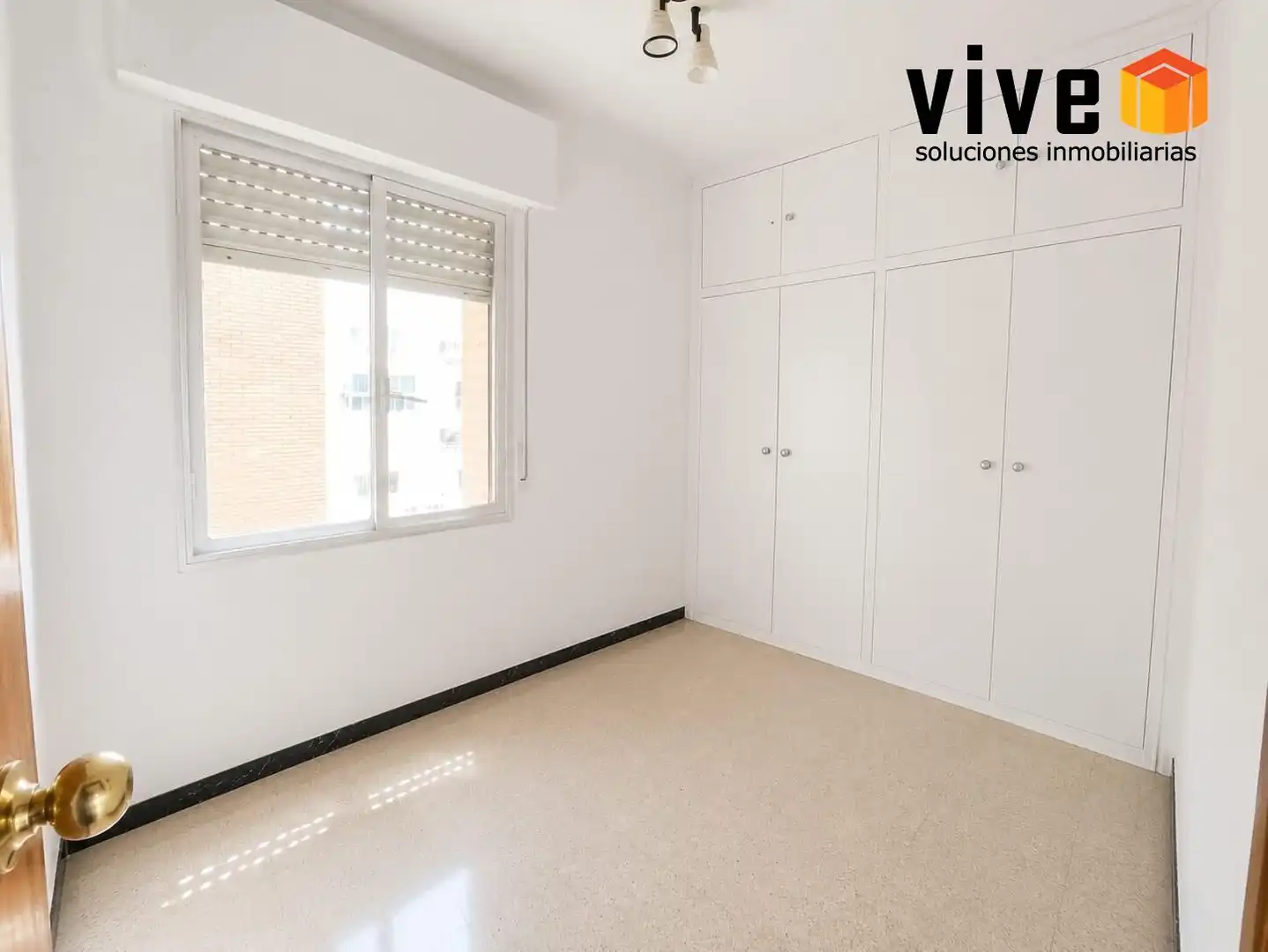 Habitación de Piso en venta en Sevilla con Aire acondicionado y Terraza