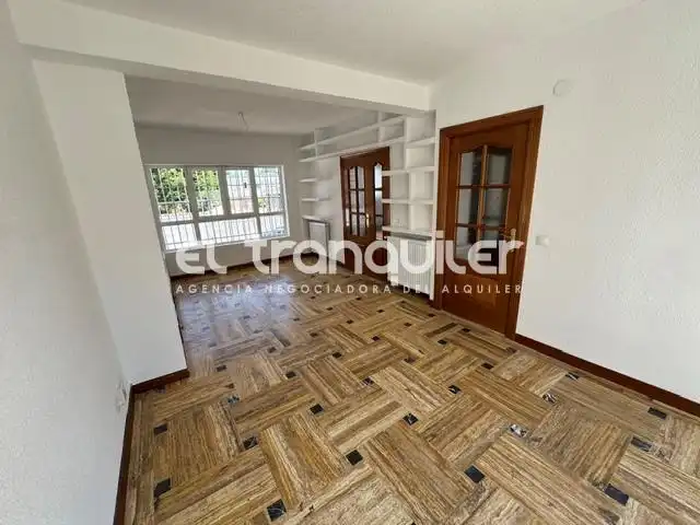 Detached homes for rent in Madrid  with Private garden, Terrace and Swimming Pool