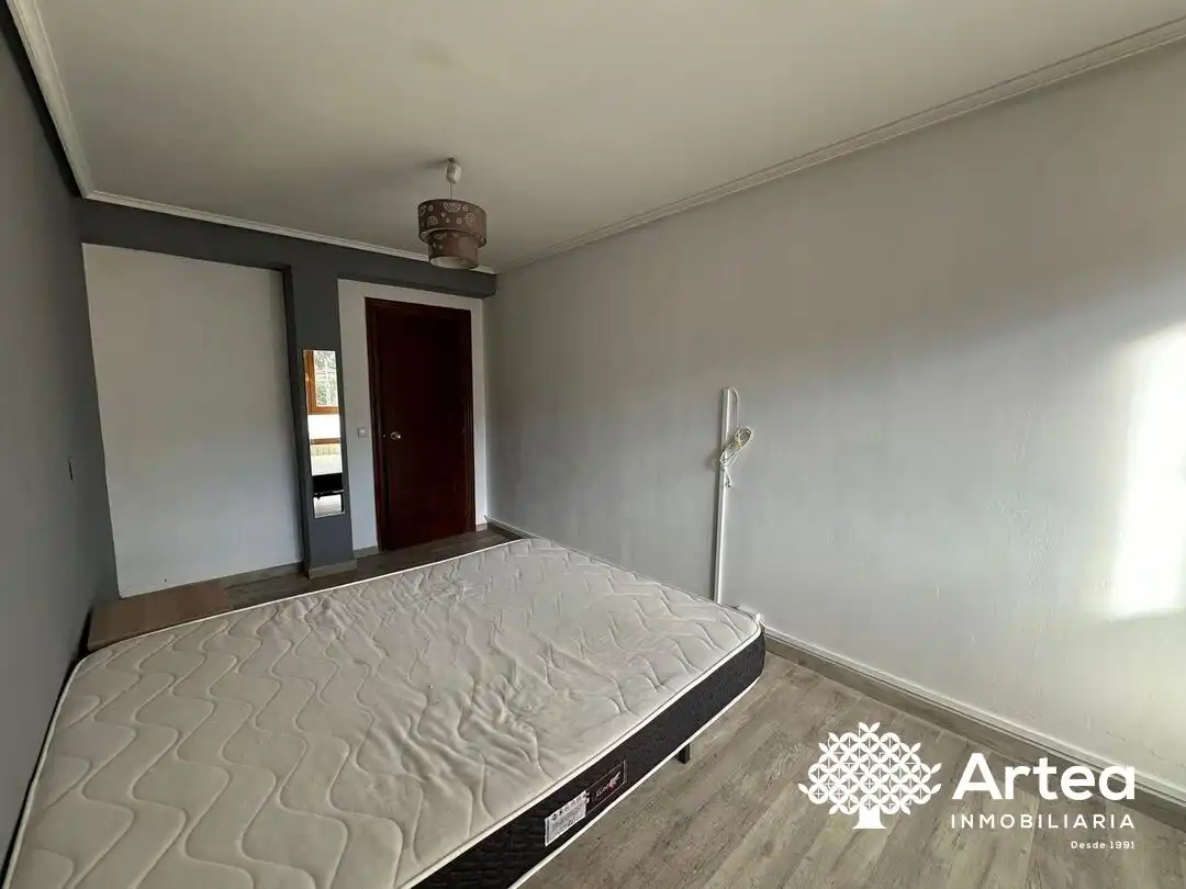 Bedroom of Flat for rent in Ugao- Miraballes  with Heating, Private garden and Terrace